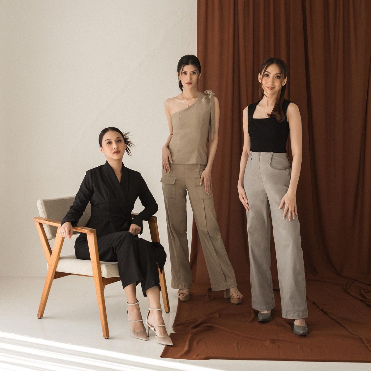 The Modern Narrative Collection